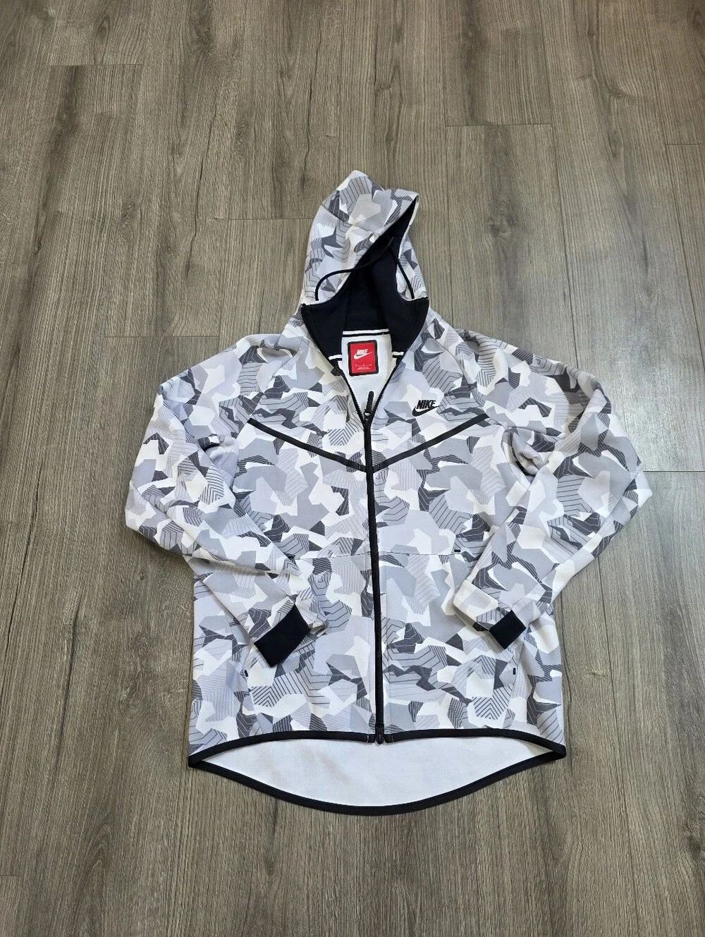 Nike Tech Fleece White Camo Jacket Mens Size Medium